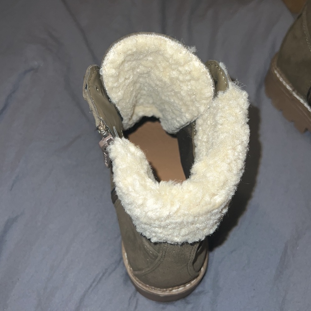 Universal Thread Olive Combat Boots with Cream Ac… - image 4